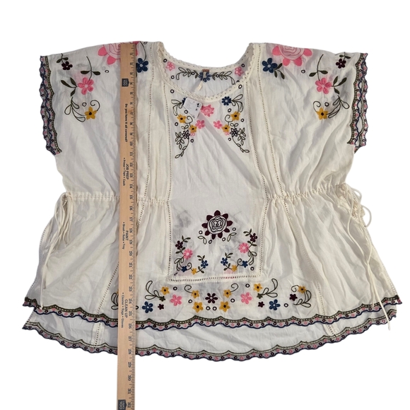 Free People Danielle Embroidered Boho Top Cloud Dancer Ivory Small NWT - Picture 15 of 16